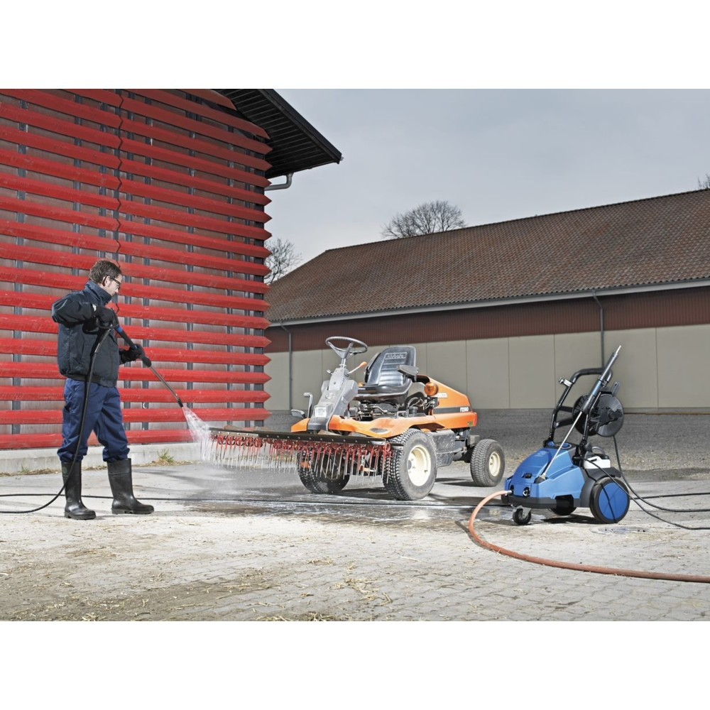 Nilfisk® MC 5M pressure washer